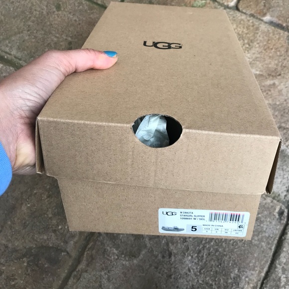 Brand New Ugg Moccasins - Picture 2 of 7